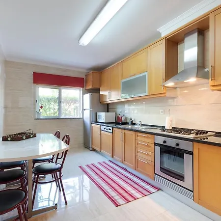 - With Swimming Pool Near The Beach Апартаменты Алвор