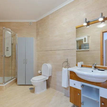 Апартаменты - With Swimming Pool Near The Beach Алвор