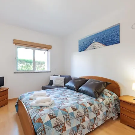 - With Swimming Pool Near The Beach Апартаменты