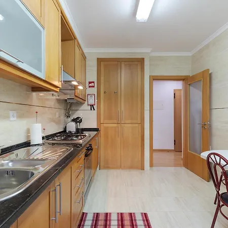 - With Swimming Pool Near The Beach Апартаменты Алвор